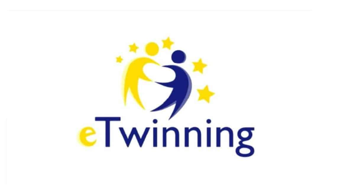 Değerler Herşeye Değer adlı e-twinning projesi tanıtım toplantısı okulumuzda yapıldı.